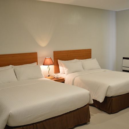 Mango Suites - Santiago City of Santiago Buitenkant foto