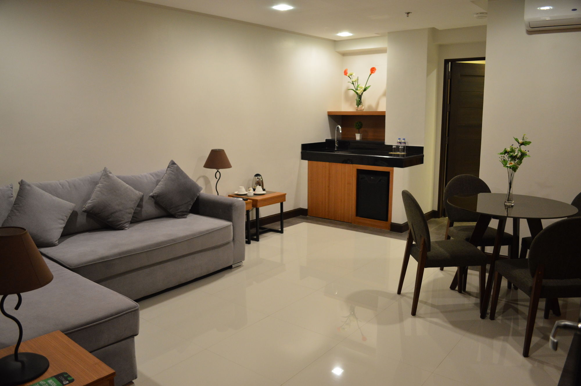 Mango Suites - Santiago City of Santiago Buitenkant foto